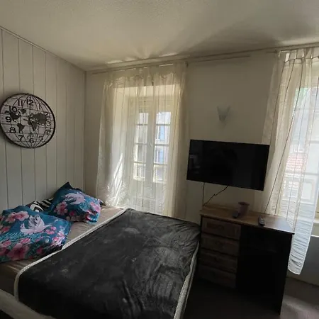 Superbe Au Bord De La Riviere Appartement